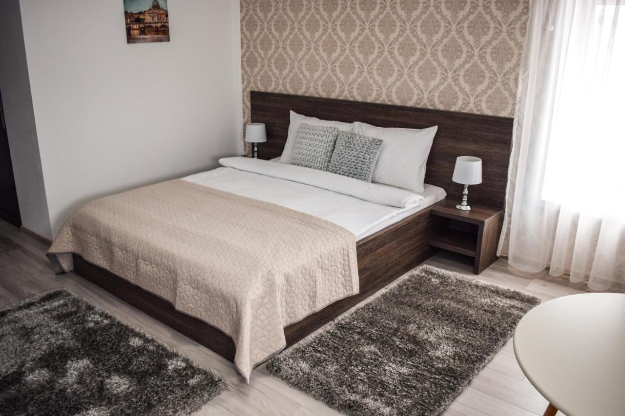 B House Rooms Ясси Екстер'єр фото